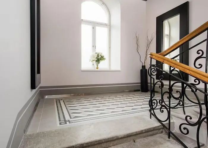 Modern Old Town View 아파트